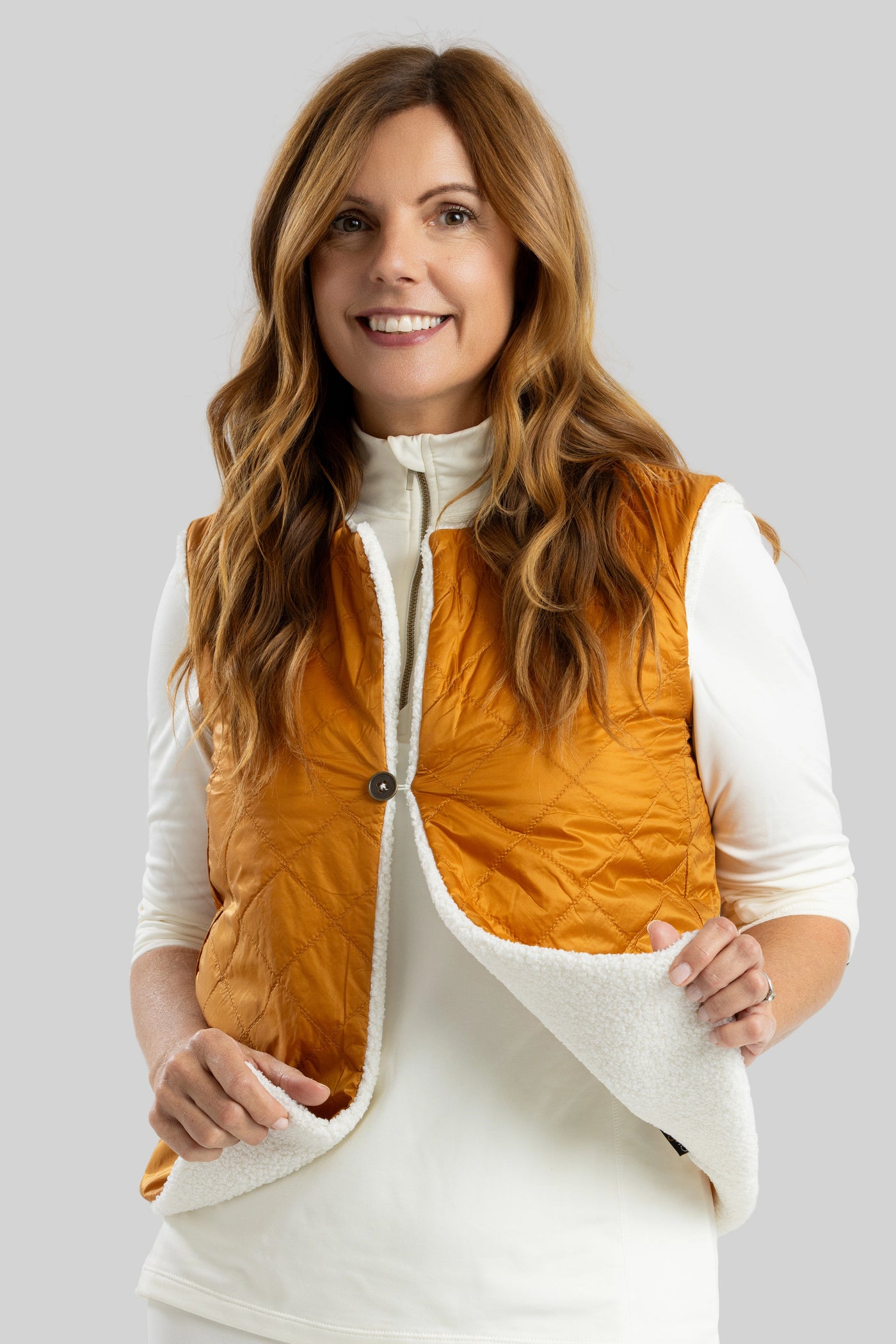MARINA Reversible cropped vest OH25410